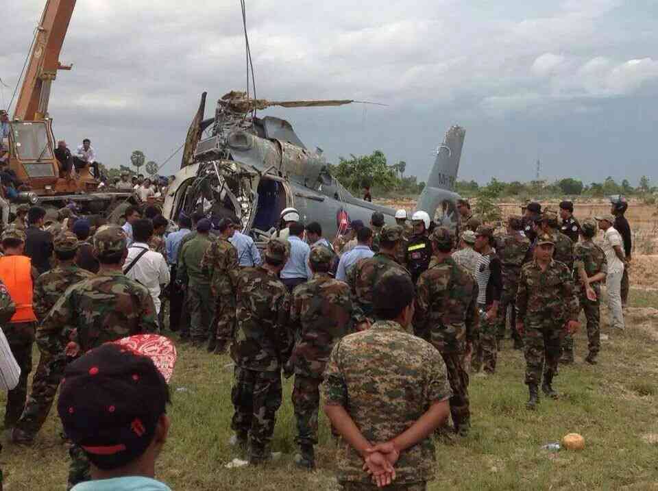 Cambodge : Crash d’hélicoptère Z-9, Un Commandant de la Force aérienne s’est trouvé mort
